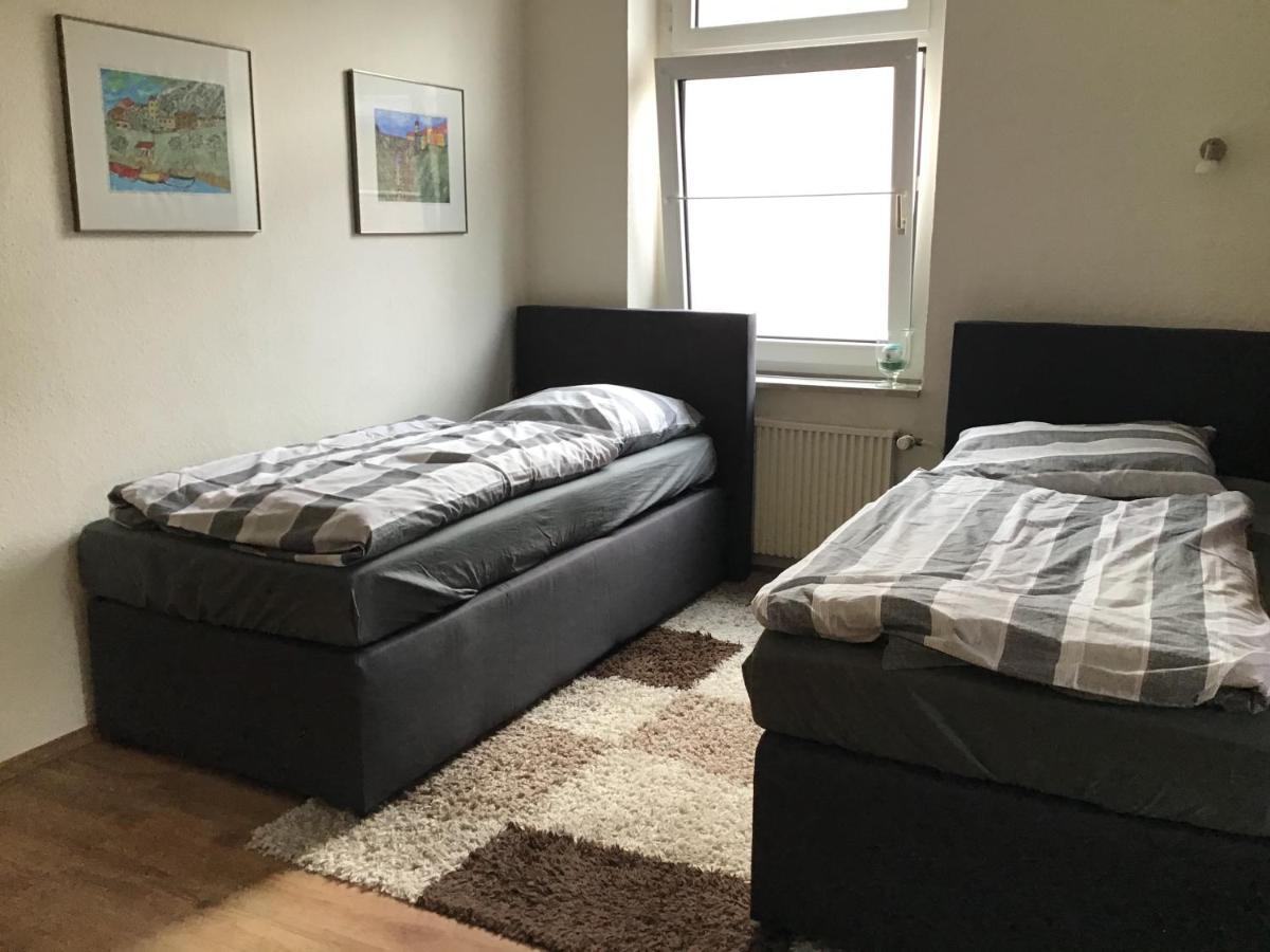 Apartment Bis Zu 8 Einzelbetten Stellplatz Wifi Essen Esterno foto