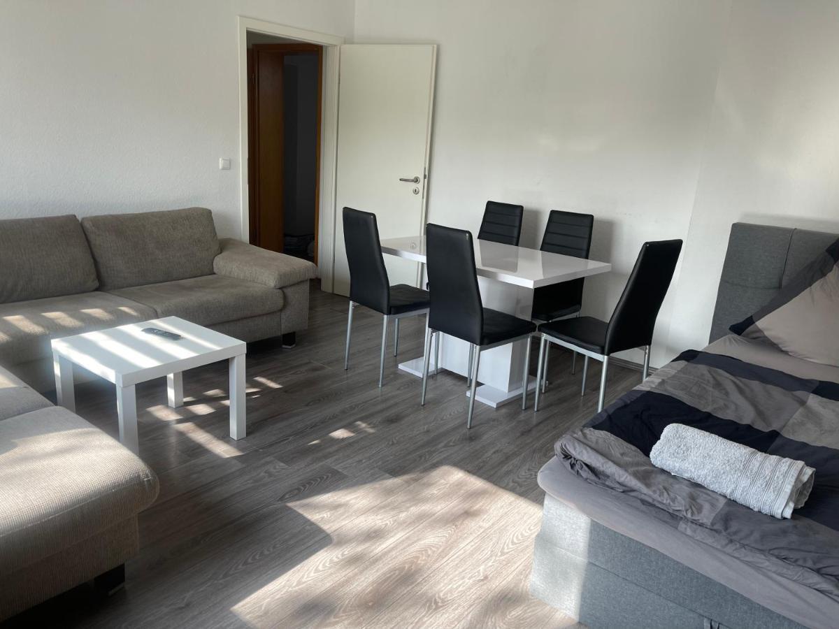 Apartment Bis Zu 8 Einzelbetten Stellplatz Wifi Essen Esterno foto